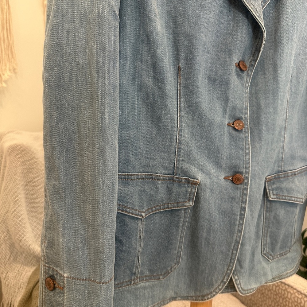 Carols’ Denim Light Wash Denim Blazer Jacket / Size S (fits medium) - Picture 4 of 5